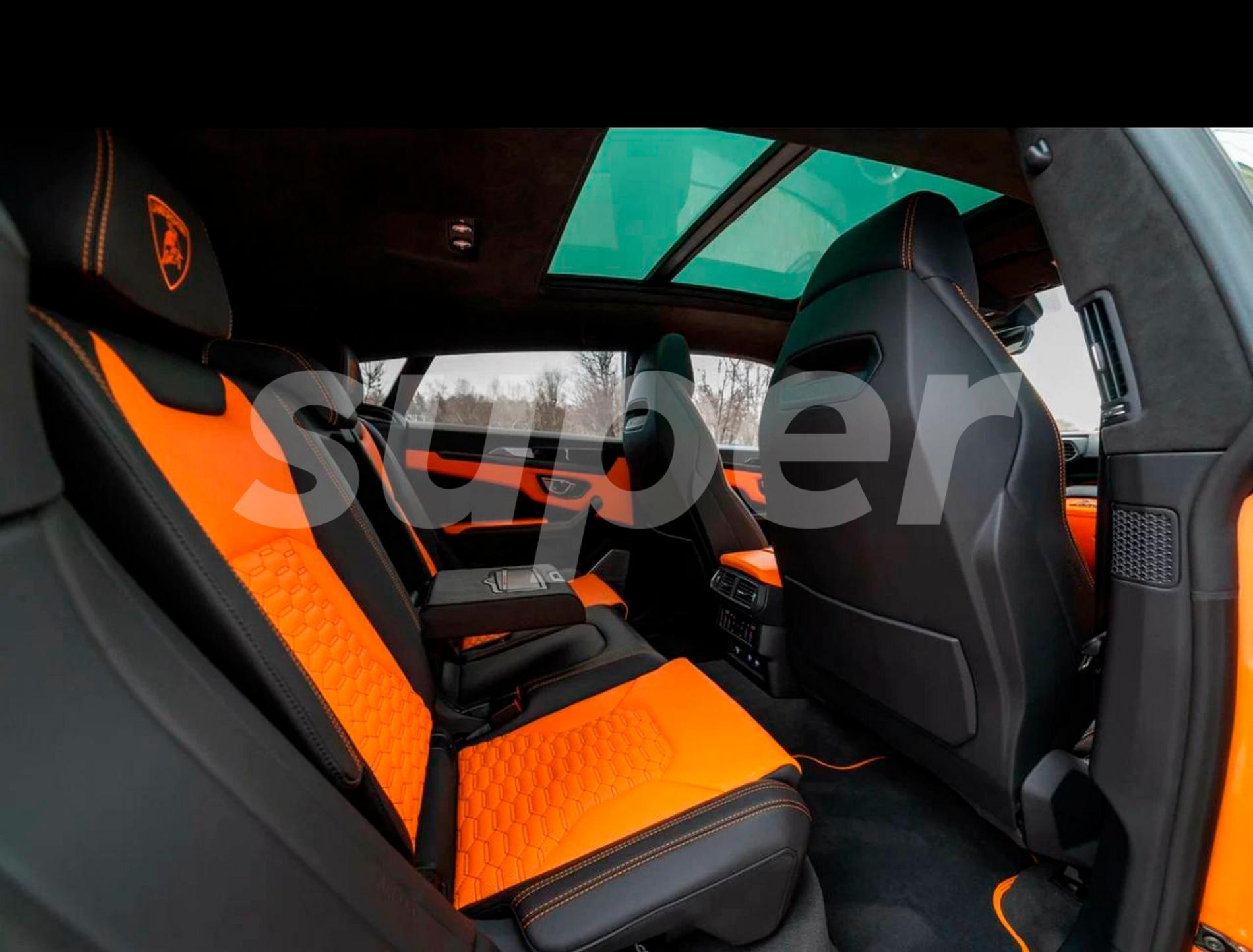 Lamborghini Urus Елены Блиновской. Фото: auto.ru